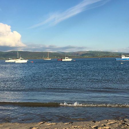 Beautiful Aberdovey Seafront Apartment 2 Aberdyfi Esterno foto