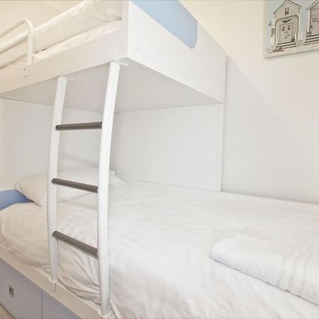 Beautiful Aberdovey Seafront Apartment 2 Aberdyfi Esterno foto
