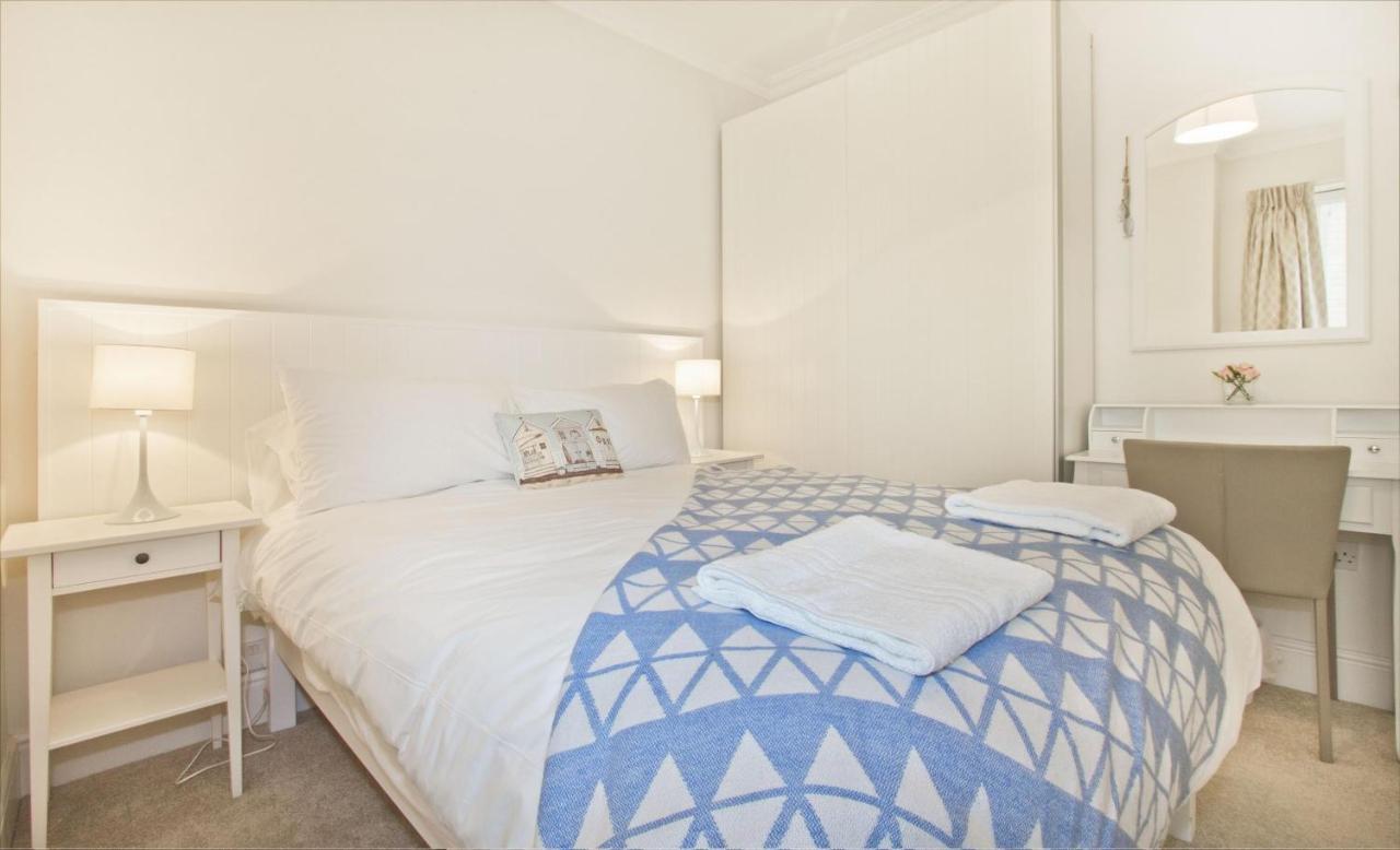 Beautiful Aberdovey Seafront Apartment 2 Aberdyfi Esterno foto